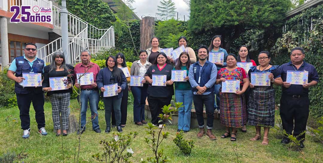 𝗗𝗶𝗮́𝗹𝗼𝗴𝗼𝘀 𝗰𝗼𝗻 𝘁𝗶𝘁𝘂𝗹𝗮𝗿𝗲𝘀 𝗱𝗲 𝗼𝗯𝗹𝗶𝗴𝗮𝗰𝗶𝗼́𝗻 𝘆 𝗼𝗽𝗲𝗿𝗮𝗱𝗼𝗿𝗲𝘀 𝗱𝗲 𝗷𝘂𝘀𝘁𝗶𝗰𝗶𝗮